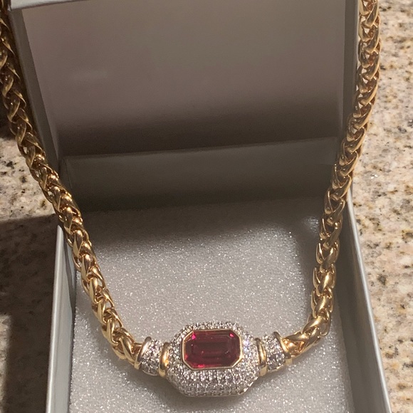 ♥️SWAROVSKI CHAIN NECKLACE GARNET CRYSTAL PENDANT✨ - Picture 15 of 15